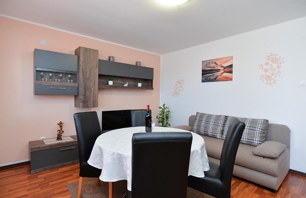 Apartments Milka 2074 Poreč Dış mekan fotoğraf