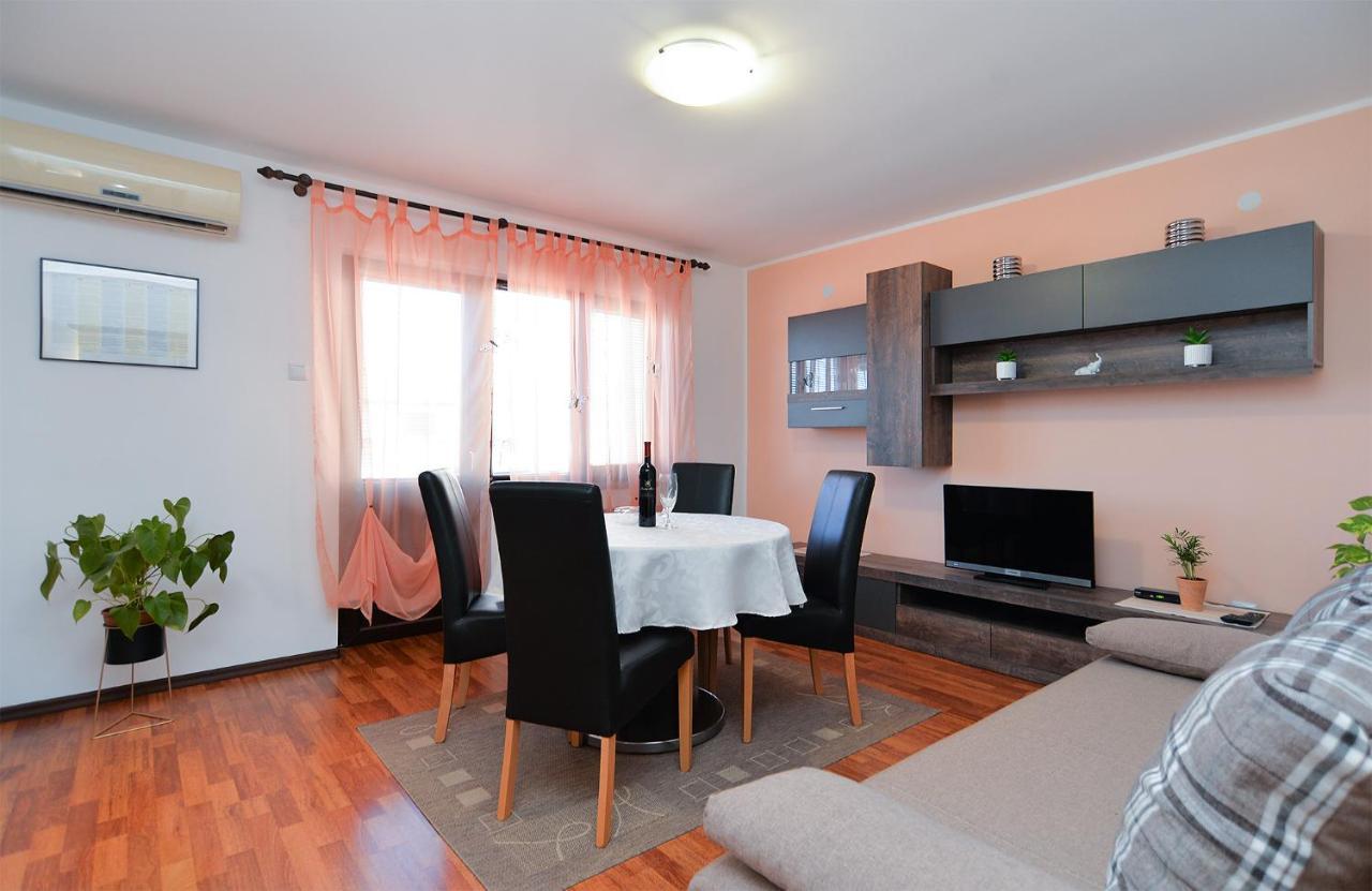 Apartments Milka 2074 Poreč Dış mekan fotoğraf