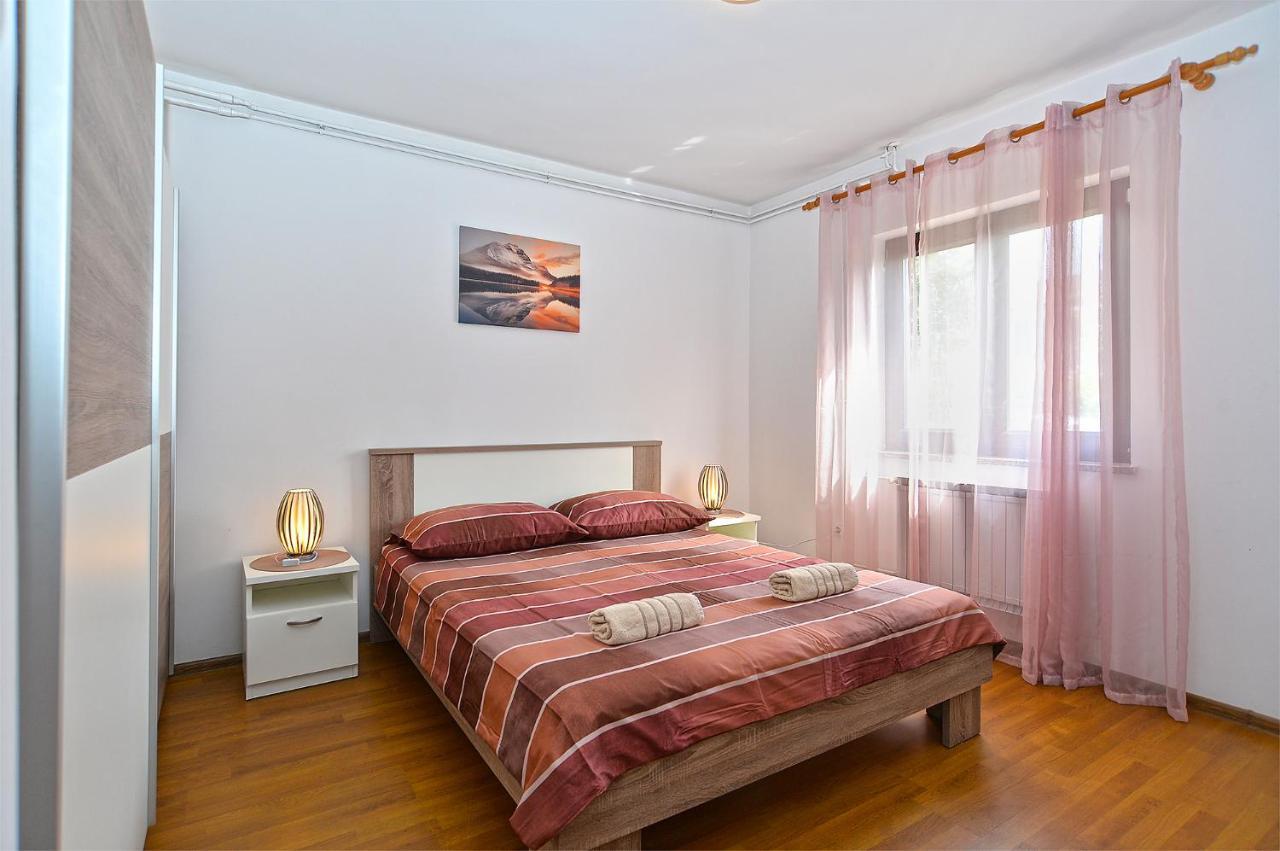 Apartments Milka 2074 Poreč Dış mekan fotoğraf