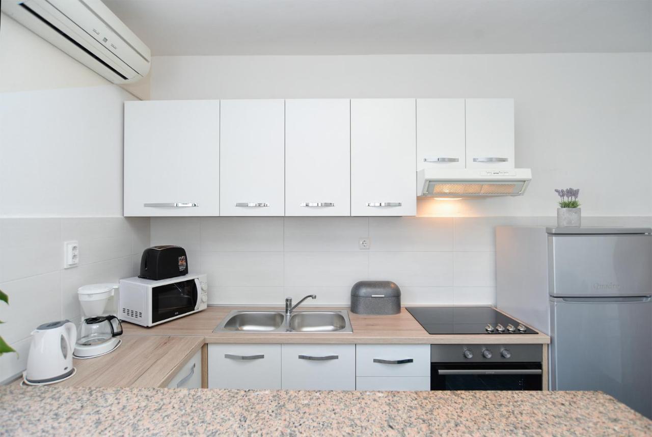 Apartments Milka 2074 Poreč Dış mekan fotoğraf
