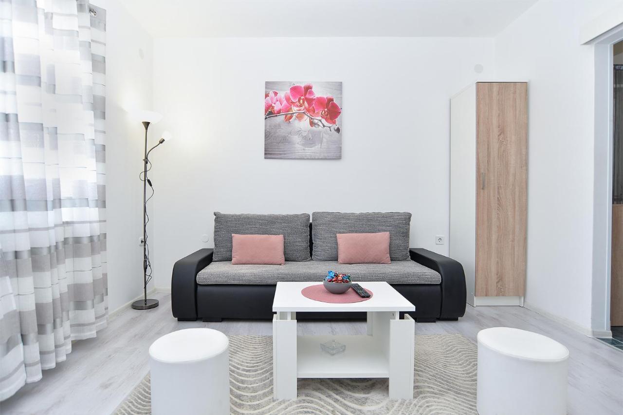 Apartments Milka 2074 Poreč Dış mekan fotoğraf