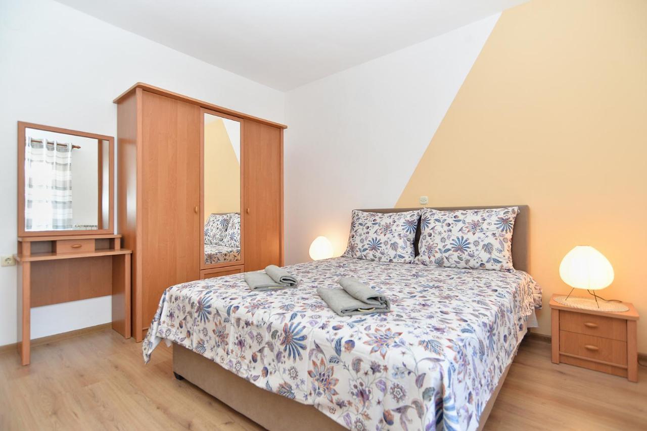 Apartments Milka 2074 Poreč Dış mekan fotoğraf