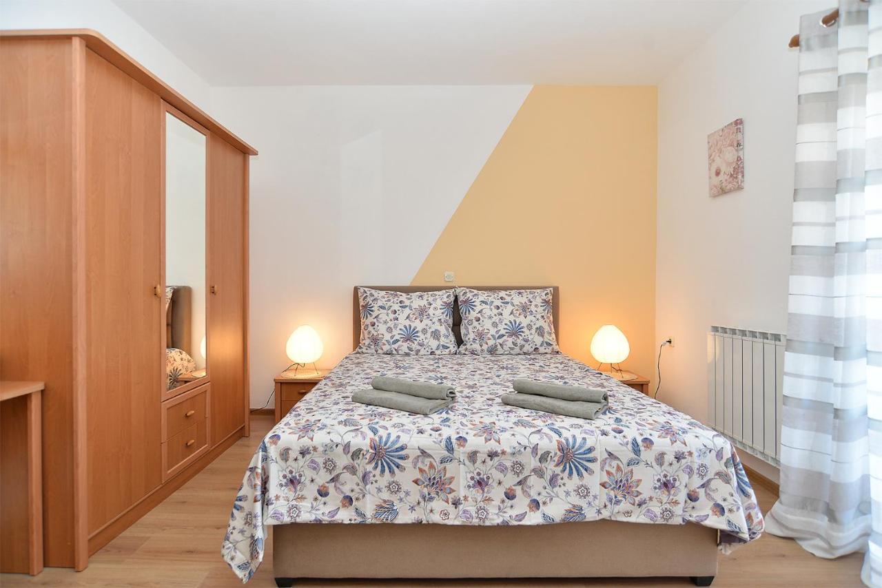 Apartments Milka 2074 Poreč Dış mekan fotoğraf